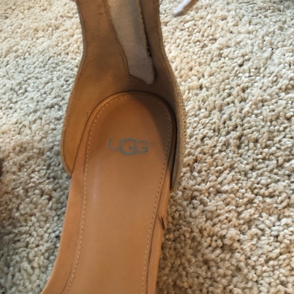 ❌✋🏻 UGGs Wedge Sandals Size 9 - Picture 2 of 11